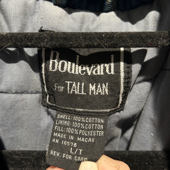 Oversized Blue Jean Jacket with Vintage-Inspired Style - Picture 4 of 6